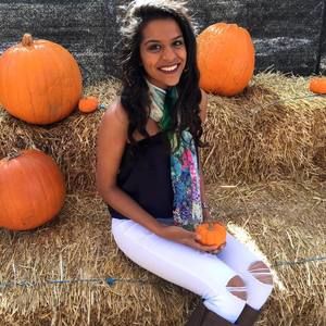 Meet your Posher, Dhvani